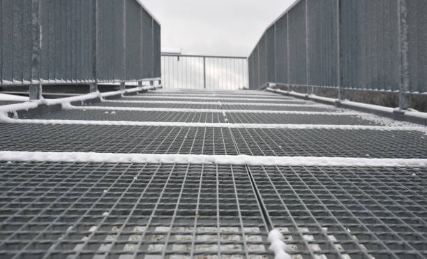 steel-grate-bridge-deck-2.jpg