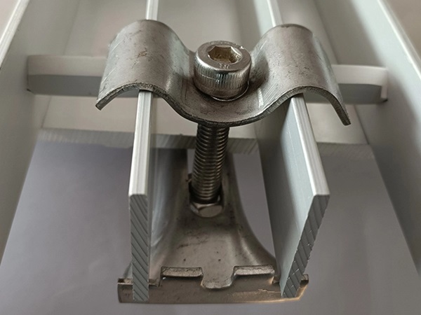 walkway-grating-clips-4.jpg