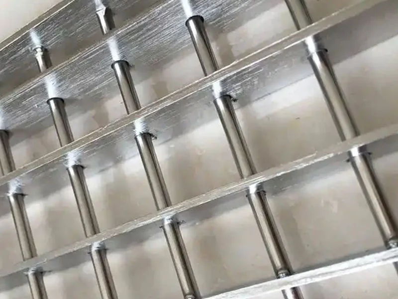 Kisi-kisi Baja Tahan Karat Berlubang